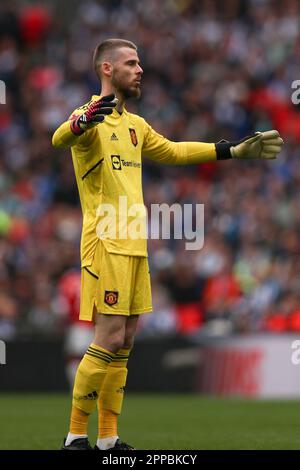 London, Großbritannien. 23. April 2023. Manchester United Torwart David De Gea kann nicht glauben, dass beim Halbfinale des FA Cup zwischen Brighton und Hove Albion und Manchester United am 23. April 2023 im Wembley Stadium, London, England, eine weitere Gelegenheit verpasst wird. Foto: Ken Sparks. Nur redaktionelle Verwendung, Lizenz für kommerzielle Verwendung erforderlich. Keine Verwendung bei Wetten, Spielen oder Veröffentlichungen von Clubs/Ligen/Spielern. Kredit: UK Sports Pics Ltd/Alamy Live News Stockfoto