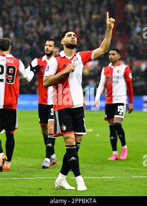 ROTTERDAM - Alireza Jahanbaksh von Feyenoord feiert am 23. April 2023 im Feyenoord Stadion de Kuip in Rotterdam die 3-0. Weltmeisterschaft zwischen Feyenoord und dem FC Utrecht. ANP OLAF KRAAK Stockfoto