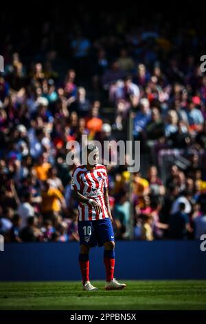 Bercelona, Spanien. 23. April 2023. Correa (Atletico de Madrid) während eines Spiels in La Liga Santander zwischen dem FC Barcelona und Atletico de Madrid am 23. April 2023 im Spotify Camp Nou in Barcelona, Spanien. (Foto/Felipe Mondino) Kredit: Unabhängige Fotoagentur/Alamy Live News Stockfoto