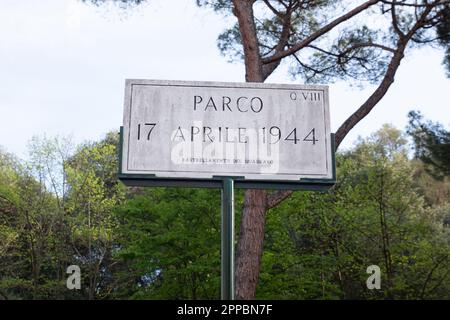 Rom, Italien. 22. April 2023. Park in Gedenken an die Zusammenführung der Nazi-Faschisten im Quadraro-Viertel in Rom (Foto: Matteo Nardone/Pacific Press/Sipa USA). SIPA USA/Alamy Live News Stockfoto