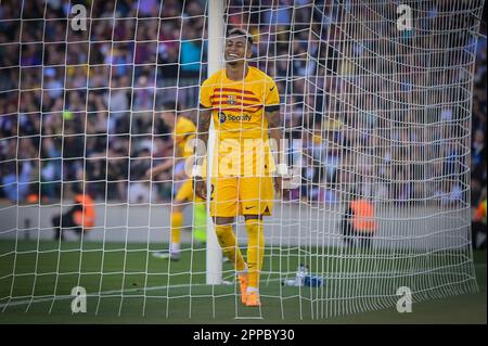 Bercelona, Spanien. 23. April 2023. Raphinha (FC Barcelona) bei einem Spiel in La Liga Santander zwischen dem FC Barcelona und Atletico de Madrid am 23. April 2023 im Spotify Camp Nou in Barcelona, Spanien. (Foto/Felipe Mondino) Kredit: Live Media Publishing Group/Alamy Live News Stockfoto