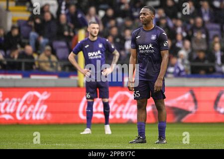 Brüssel, Belgien. 23. April 2023. Anderlechts Marco Kana wirkt deprimiert während eines Fußballspiels zwischen RSCA Anderlecht und KV Mechelen, Sonntag, den 23. April 2023, in Anderlecht, Brüssel, am 34. Tag, dem letzten Tag des regulären 2022-2023-Wettbewerbs in der ersten Division der belgischen Meisterschaft „Jupiler Pro League“. BELGA FOTO LAURIE DIEFFEMBACQ Kredit: Belga News Agency/Alamy Live News Stockfoto