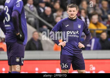 Brüssel, Belgien. 23. April 2023. Anderlecht's anders Dreyer sieht deprimiert aus während eines Fußballspiels zwischen RSCA Anderlecht und KV Mechelen, Sonntag, den 23. April 2023 in Anderlecht, Brüssel, am 34. Tag, dem letzten Tag des regulären 2022-2023-Wettbewerbs in der ersten Division der belgischen Meisterschaft „Jupiler Pro League“. BELGA FOTO LAURIE DIEFFEMBACQ Kredit: Belga News Agency/Alamy Live News Stockfoto