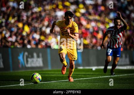 Bercelona, Spanien. 23. April 2023. Pedri (FC Barcelona) während eines Spiels in La Liga Santander zwischen dem FC Barcelona und Atletico de Madrid am 23. April 2023 im Spotify Camp Nou in Barcelona, Spanien. (Foto/Felipe Mondino) Kredit: Unabhängige Fotoagentur/Alamy Live News Stockfoto