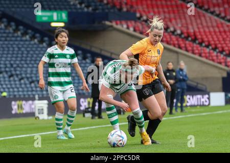 Glasgow, Großbritannien. 23. April 2023. Im Halbfinale des Women's Scottish Cup zwischen Glasgow City und Celtic, gespielt im Hampden Park, Glasgow, Schottland, Großbritannien, gewann Celtic mit 0 bis 1 Punkten. NATASHA FLINT, Celtic Nummer 26, erzielte das Tor in 19 Minuten. Celtic spielt jetzt am 28. Mai 2023 in Hampden Park, Glasgow, Scotland Credit: Findlay/Alamy Live News Rangers im Finale Stockfoto