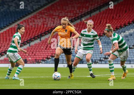 Glasgow, Großbritannien. 23. April 2023. Im Halbfinale des Women's Scottish Cup zwischen Glasgow City und Celtic, gespielt im Hampden Park, Glasgow, Schottland, Großbritannien, gewann Celtic mit 0 bis 1 Punkten. NATASHA FLINT, Celtic Nummer 26, erzielte das Tor in 19 Minuten. Celtic spielt jetzt am 28. Mai 2023 in Hampden Park, Glasgow, Scotland Credit: Findlay/Alamy Live News Rangers im Finale Stockfoto