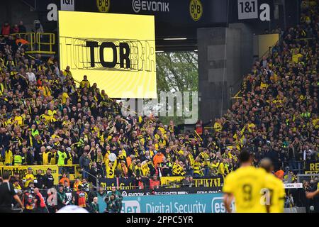 DEUTSCHLAND, DORTMUND - 22. APRIL 2023: Das Spiel der Bundesliga Borussia Dortmund gegen Eintracht im Signal Iduna Park am Signal Iduna Park Stockfoto