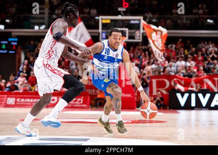 Reggio Emilia, Italien. 23. April 2023. PalaBigi, Reggio Emilia, Italien, 23. April 2023, Troy Caupain (Germani Brescia) bei der UNAHOTELS Reggio Emilia gegen Germani Brescia - italienische Basketball-Serie A Championship Credit: Live Media Publishing Group/Alamy Live News Stockfoto