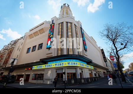 Das 1932 erbaute Kino Grand Rex ist ein Wahrzeichen der Art déco-Architektur in Paris. Stockfoto