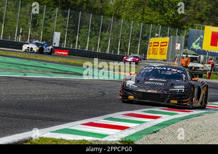 Monza, Italien. 23. April 2023. Monza, Monza, Italien, 23. April 2023, #40 - TRESOR ORANGE 1 RICARDO FELLER MATTIA DRUDI DENNIS MARSCHALL AUDI R8 LMS GT3 EVO II während der Fanatec GT World Challenge Europe Powered by AWS - 2023 MONZA - Grand Tourism Credit: Live Media Publishing Group/Alamy Live News Stockfoto