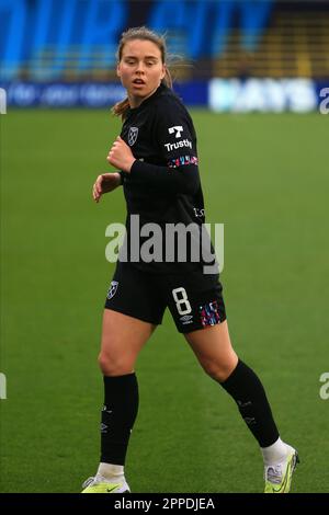 Manchester, Großbritannien. 24. April 2023. Manchester Academy, Manchester, 23. April 2023: Emma Snerle (#8 West Ham) in Aktion während des WSL-Spiels zwischen Manchester City und West Ham United im Academy Stadium, Manchester, England. (MHodsman/SPP) Kredit: SPP Sport Press Photo. Alamy Live News Stockfoto