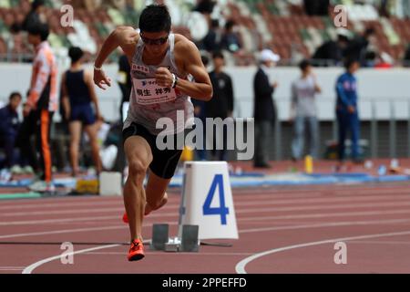 Tokio, Japan. 22. April 2023. Yoshihide Kiryu Athletics : TOKYO Spring Challenge 2023 Herrenrenrenrenrenrenrenrenrennen 200m im Nationalstadion in Tokio, Japan . Kredit: AFLO SPORT/Alamy Live News Stockfoto