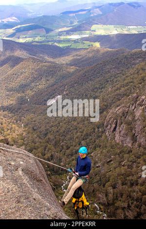 Abseilen in der Schlucht auf dem Berg Buffalo Stockfoto