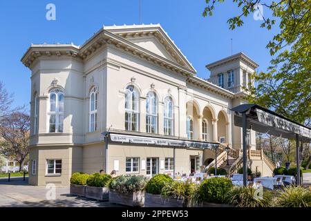 Letensky zamecek (1863, V.I. Ullmann), Letenske sady, Letna, Praha, Ceska republika / Letna sommerhouse, Letna Orchards, Prag, Tschechische republik Stockfoto