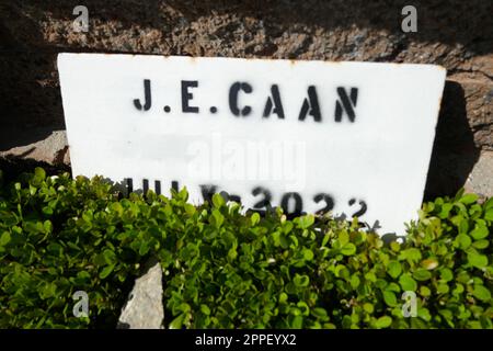 Mission Hills, Kalifornien, USA 23. April 2023 Schauspieler James Caan Grab in Mount Jerusalum Abschnitt im Eden Memorial Park am 23. April 2023 in Mission Hills, Kalifornien, USA. Foto: Barry King/Alamy Stock Photo Stockfoto