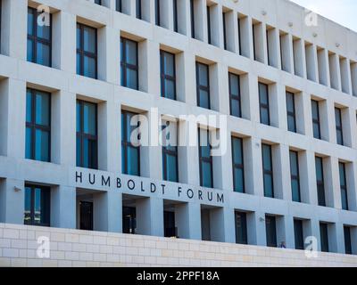 Berlin, Deutschland - Mai 2022: Humboldt-Forum-Gebäude auf der Museumsinsel. Erbaut im 15. Jahrhundert, war dieser herrliche Palast der Sitz der Könige und Emp Stockfoto