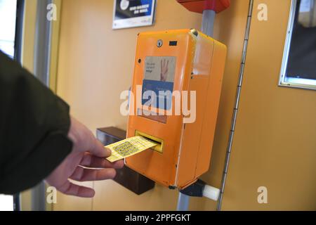 Lokalbahn Wien-Baden (Badner Bahn), NiederÃ¶sterreich, Wien - Lokalzug Wien-Baden (Badner Bahn), Niederösterreich, Wien Stockfoto