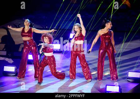 No Angels,die grosse Schlagerstrandparty 2022 - Es geht wieder aus dem Amphitheater Gelsenkirchen,Gelsenkirchen,09.07.2022 Stockfoto