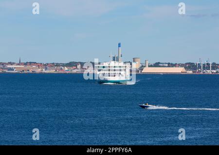 Passagierfähre für die Fahrt entlang der Strecke zwischen dem Hafen Helsingor in Dänemark und Helsingborg in Schweden, Helsingor, Dänemark Stockfoto