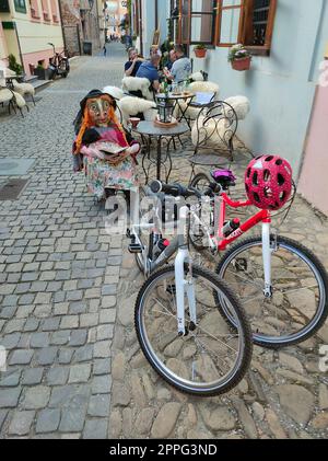 Straße im Zentrum der Stadt. Kosice ist die 2. Größte Stadt in der Slowakei mit 555.800 Einwohnern im Metrobereich. Stockfoto