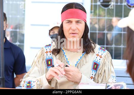 Alexander Klaws, Autogramm-Sitzung des Karl May Festivals, Fußgängerzone, Bad Segeberg, 06.08.2022 Stockfoto