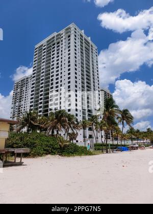 Die Leute, die sich in South Beach, Miami, Florida, ausruhen. Stockfoto