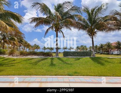 Lauderdale-By-The-Sea. Ein typisches Apartment am Strand in Florida an einem wunderschönen sumer Tag. Stockfoto