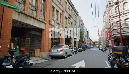 Taipei, Taiwan, 22. März 2022: Urlaubsmarkt in der dihua-Straße der Stadt taipei Stockfoto