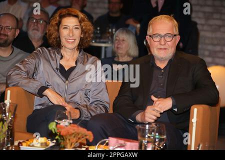 Adele Neuhauser und Harald Krassnitzer, 3 Nach9 Talkshow, Bremen, 30.09.2022 Stockfoto