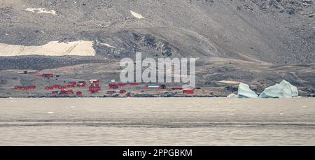 FortÃ­n Sargento Cabral- Esperanza Basis, Basis Esperanza, die permanente, ganzjährige argentinische Forschungsstation in Hope Bay. Stockfoto