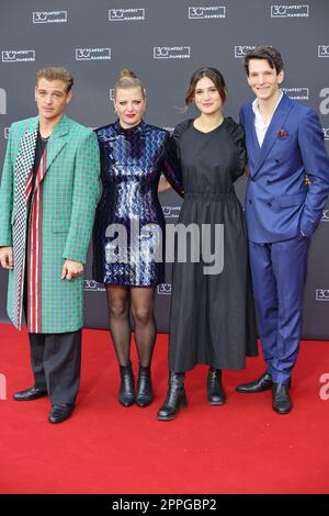 David Schuetter, Joerdis Triebel, Marlene Burow, Sabin Tambrea, Premiere des Films in einem Land, das es beim Filmfest Hamburg, Cinemaxx Dammtor, Hamburg, 02.10.2022 nicht mehr gibt Stockfoto