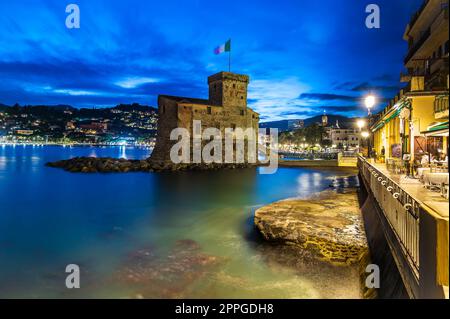 Schloss am Meer in Rapallo Stockfoto