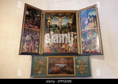 Innenansicht der evangelischen St. Blasius Kirche - FlÃ¼gelaltar, Niedersachsen, Deutschland, Hannoversch MÃ¼nden Stockfoto