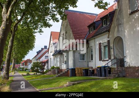 Kamp-Lintfort - Straße in deutscher Kleinstadt, Nordrhein-Westfalen, Deutschland Stockfoto