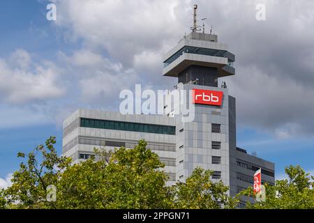 Das Gebäude des RBB, Rundfunk Berlin Brandenburg Berlin Deutschland. Das Gebauede des rbb, Rundfunk Berlin Brandenburg, Rundfunk Berlin-Brandenburg (RBB) in der Masurenallee in Berlin-Charlottenburg. Stockfoto