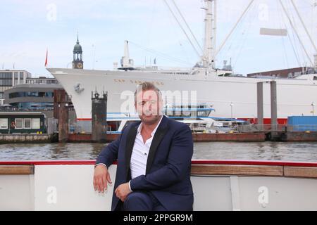 Sascha, Fotoanruf als Teil eines Pressetages, ÃœberseebrÃ¼cke, Veröffentlichung 'HAMBURGER DEERN', Hamburg, 07.09.2022 Stockfoto