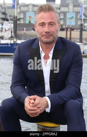 Sascha, Fotoanruf als Teil eines Pressetages, ÃœberseebrÃ¼cke, Veröffentlichung 'HAMBURGER DEERN', Hamburg, 07.09.2022 Stockfoto