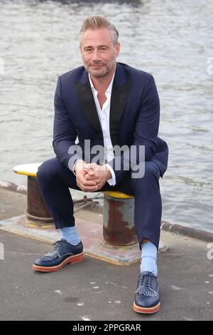 Sascha, Fotoanruf als Teil eines Pressetages, ÃœberseebrÃ¼cke, Veröffentlichung 'HAMBURGER DEERN', Hamburg, 07.09.2022 Stockfoto