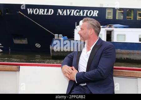 Sascha, Fotoanruf als Teil eines Pressetages, ÃœberseebrÃ¼cke, Veröffentlichung 'HAMBURGER DEERN', Hamburg, 07.09.2022 Stockfoto