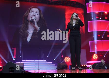 Vicky Leandros, die Schlagernacht des Jahres, Barclaycard Arena, Hamburg, 10.09.2022 Stockfoto