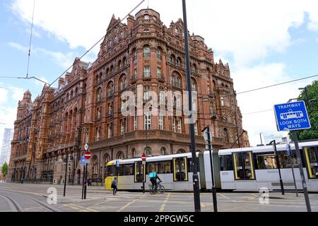 MANCHESTER, Großbritannien - 13. JULI 2022: Das Midland Hotel Manchester ist ein Grand Hotel in Manchester, England, Großbritannien Stockfoto