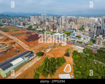 Lin Kou, Taiwan, 12. Juli 2022: Blick von oben auf die Stadt Lin Kou in Taiwan Stockfoto