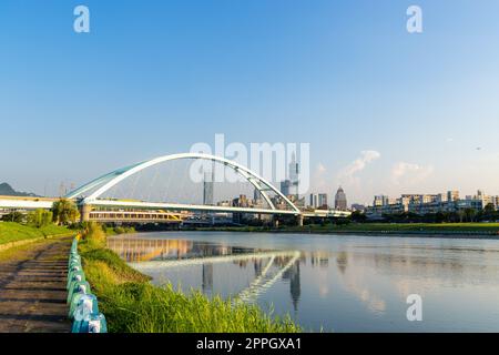 Taipei, Taiwan 23. Juli 2022: Skyline von Taipeh Stockfoto