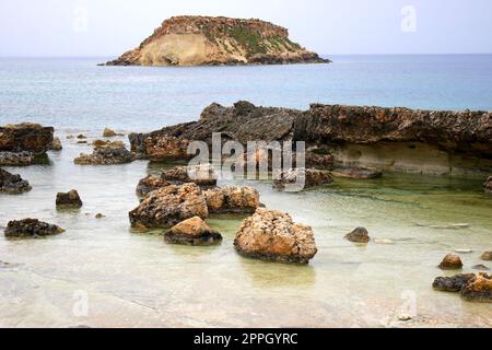 Die unbewohnte Insel Geronisos (Yeronisos), Heilige Insel, Republik Zypern Stockfoto