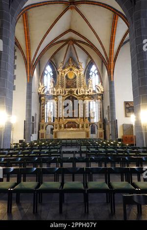 Innenansicht der evangelischen St. Blasius Kirche - Hochaltar Stockfoto