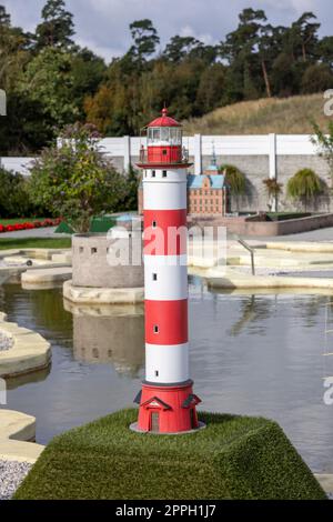 Baltic Park of Miniatures, kleine Nachbildung des Leuchtturms Nida in Litauen, Miedzyzdroje, Polen Stockfoto