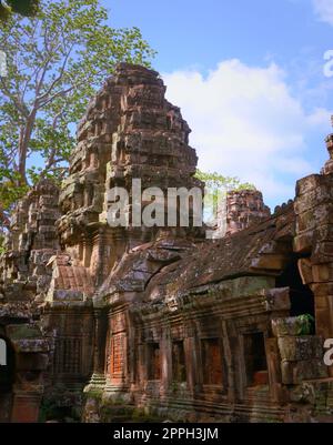 Der alte Turm der Tempelruine Banteay Kdei befindet sich im Angkor Wat Komplex in der Nähe von Siem Reap, Kambodscha. Stockfoto