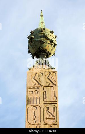 Obelisco Agonale, alter ägyptischer Obelisk am Platz Navona, Rom, Italien Stockfoto