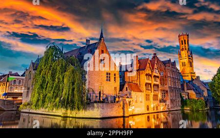 Architektur der historischen Stadt Brügge, Belgien nach der Dämmerung Stockfoto
