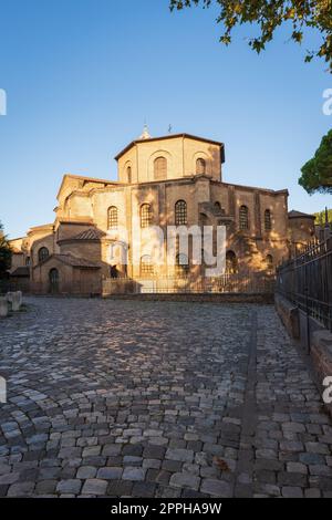 Basilica di San Vitale am sonnigen Morgen Stockfoto